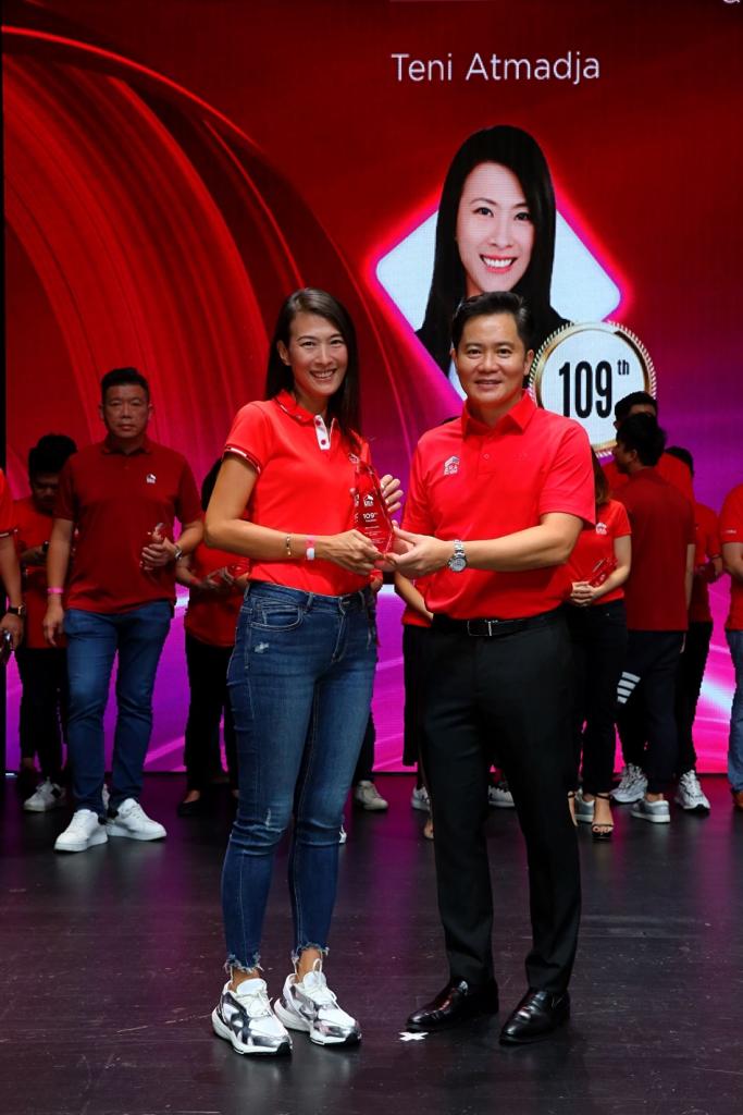Receiving the ERA TOP 50 Achievers award
